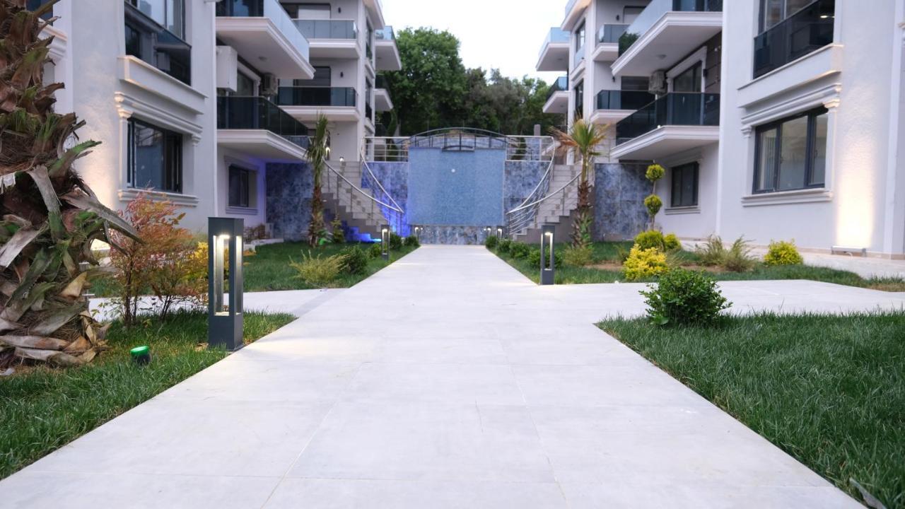 亚洛瓦Flower City Suits公寓式酒店 外观 照片